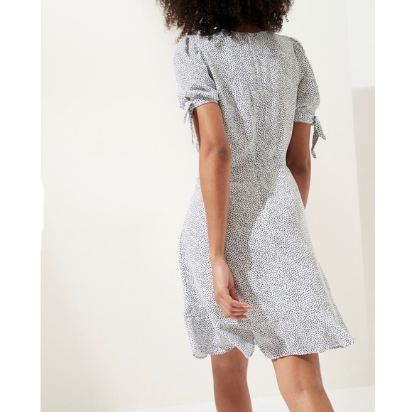 Banana Republic Puff Sleeve Mini Dress. Size 4. Floral Botan… - Picture 6 of 6